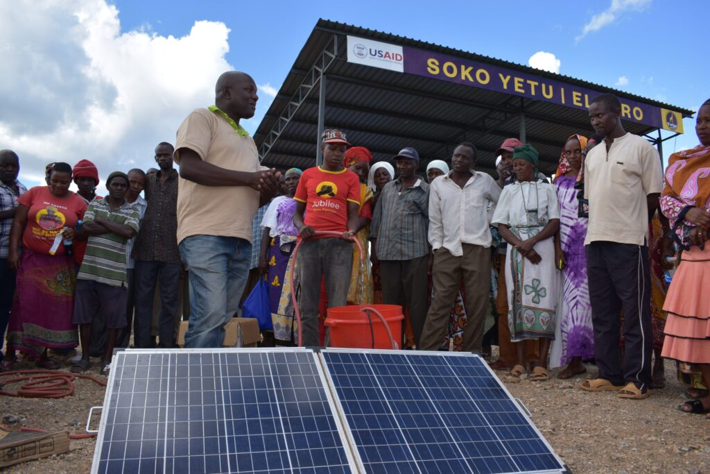 Twiga Farmers at a Sunculture demo